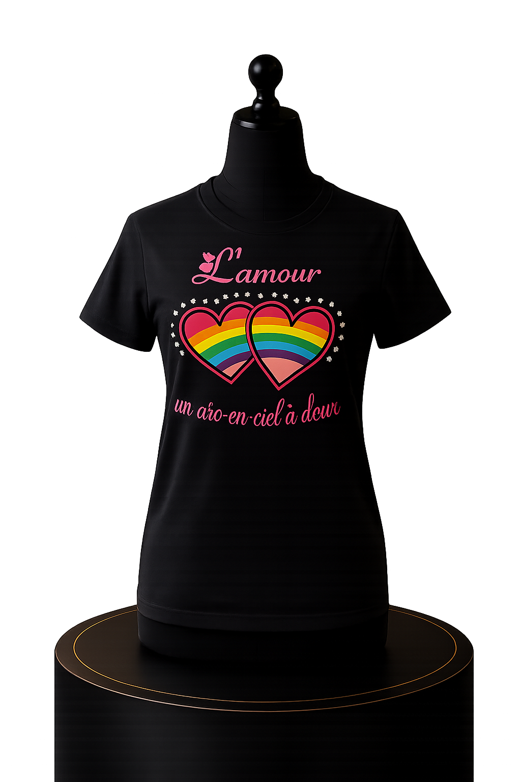 T-shirt L’Amour présenté sur mannequin